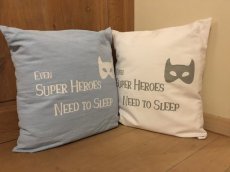 coussin - "Even Super Heroes !!" -50 cm